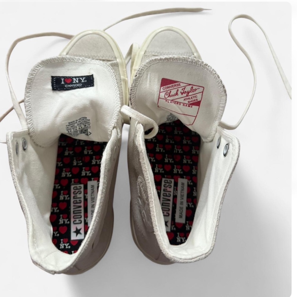 Chuck Taylor and NYSDED I ❤️ NY collab converse sold out on all platforms - Picture 2 of 4